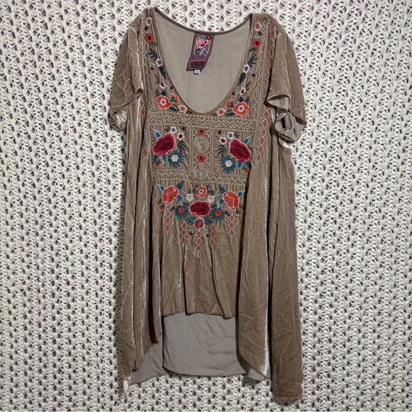 Johnny WAS Beige Tan Rose Silk Rayon Velvet BOHO Peasant Blouse Tunic JWLA Top S
